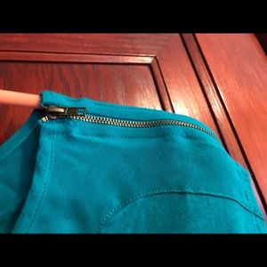 Pleione Short Sleeve Zipper Top